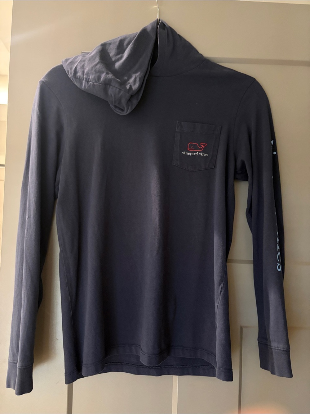 Vineyard Vines Navy Hooded Long-Sleeve Pocket Tee with Red Whale